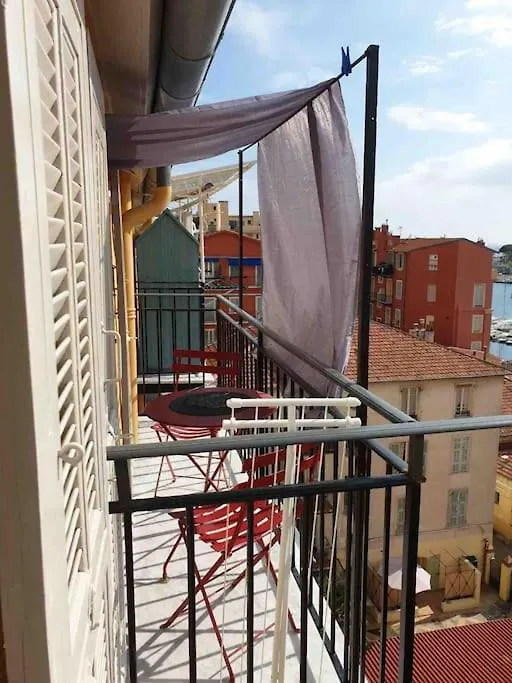 Balcony Last Floor Harbour Nice Parking On Demand Apartment